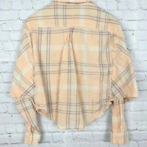 FREE PEOPLE PLAID BUTTON DOW TOP - Picture 5 of 6